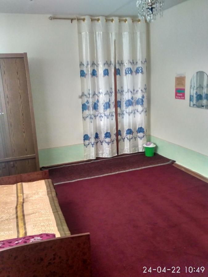 Western House Bed & Breakfast Qorowul ภายนอก รูปภาพ