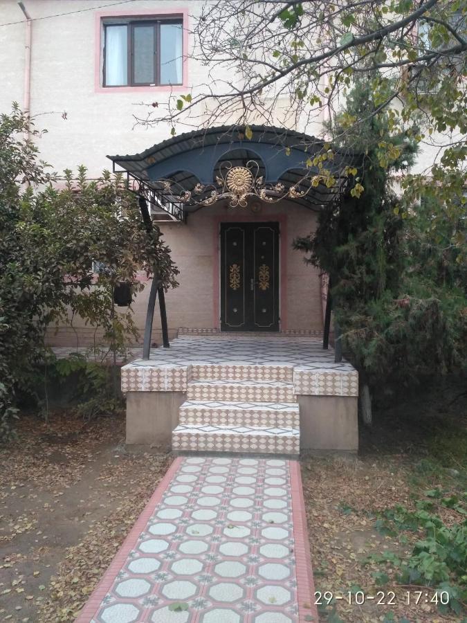 Western House Bed & Breakfast Qorowul ภายนอก รูปภาพ
